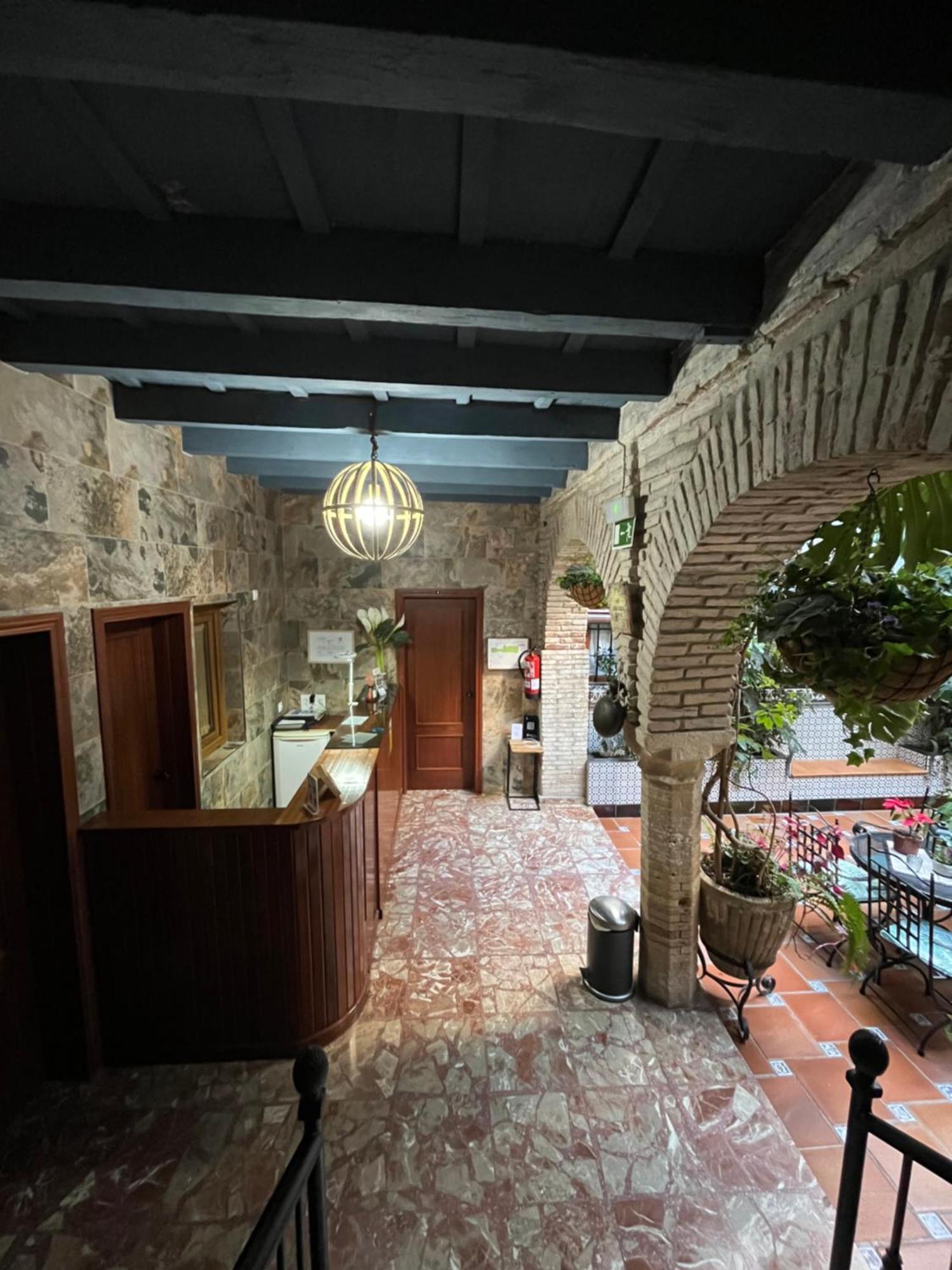 Pension Los Arcos Kordoba Bagian luar foto